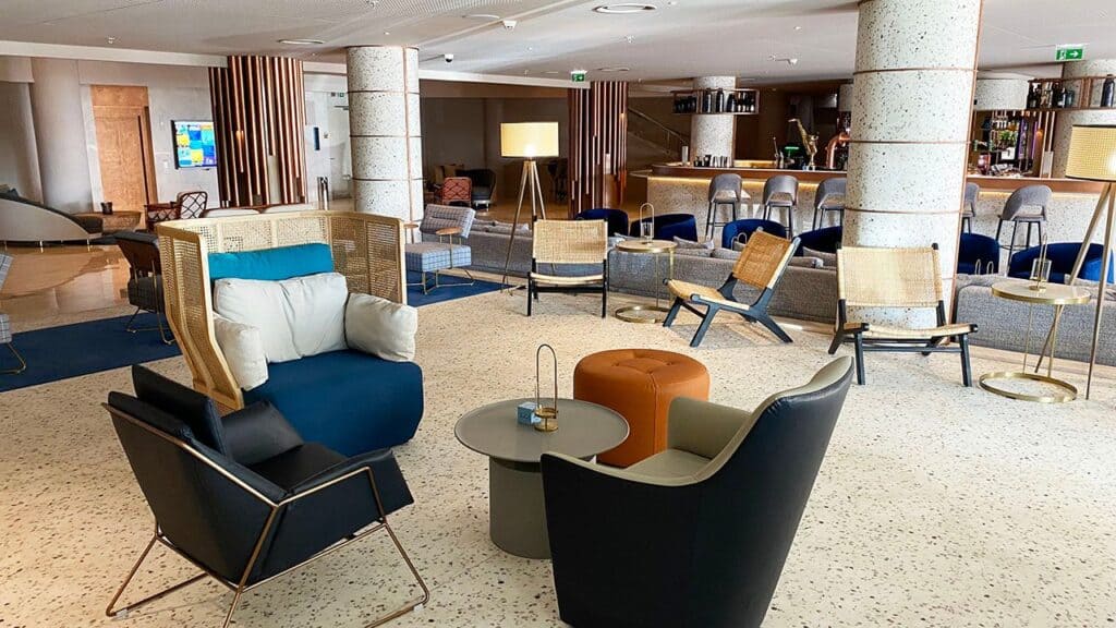 Madeira savoy next hotel lobby